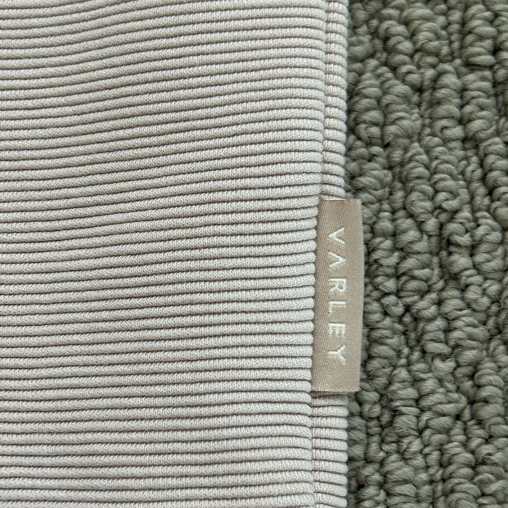 Varley Vine Half Zip Pullover Sweatshirt
Neutral
Mushroom
Size Small - Picture 3 of 11